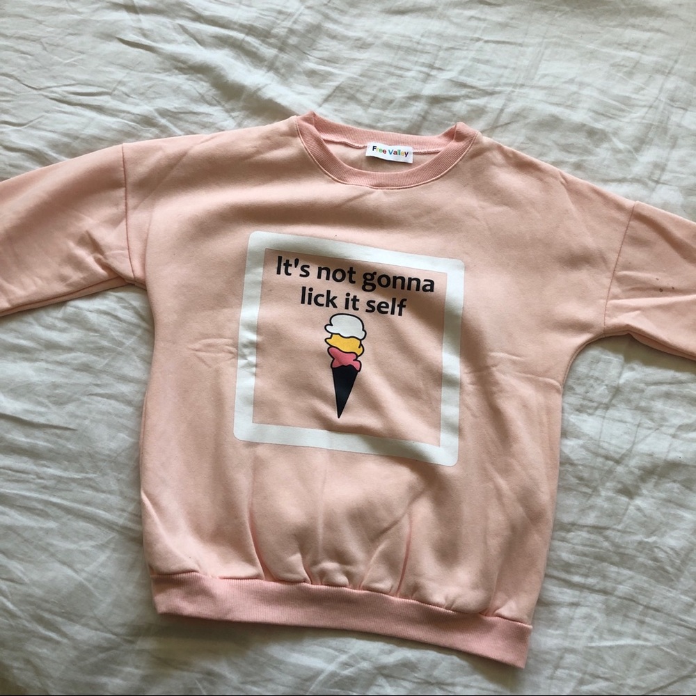 Free Valley Pink ice cream graphic Sweatshirt